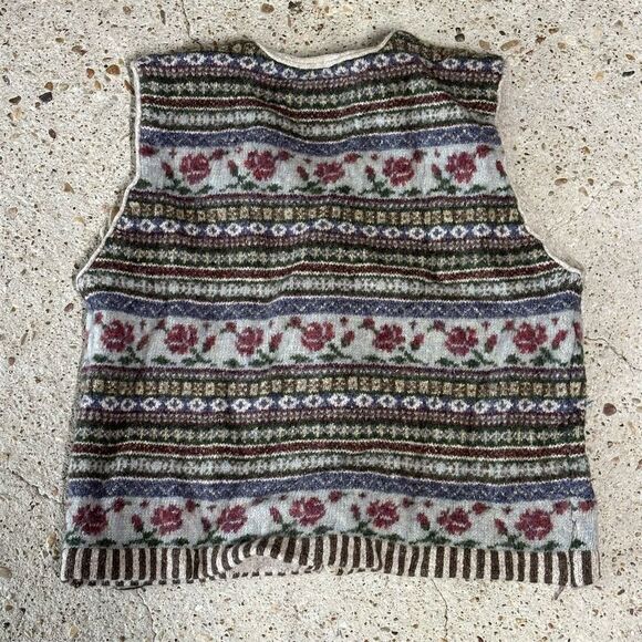 L.L. Bean Women's Vintage Fair Isle Sweater Vest Multicolor Size L - Picture 2 of 4